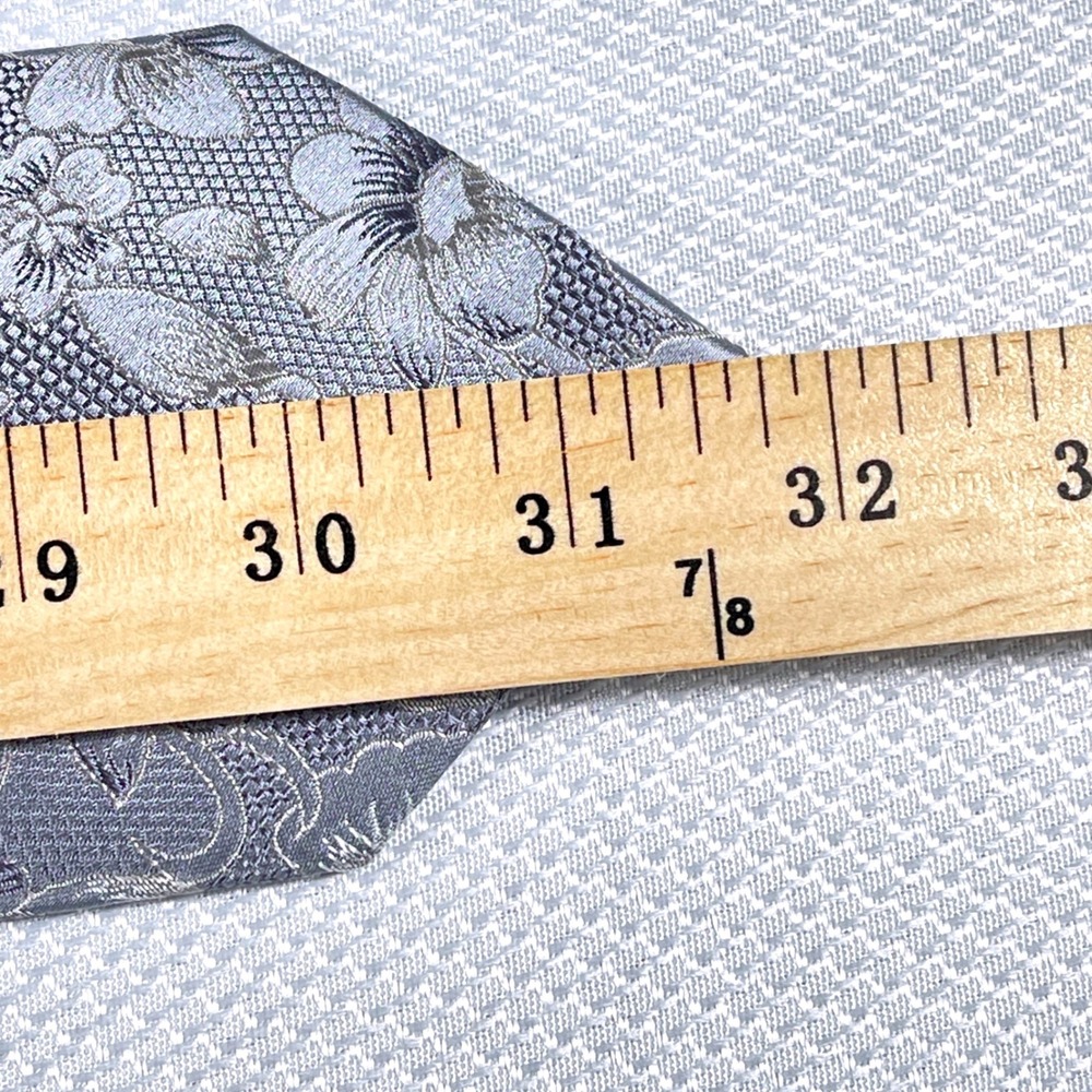 Paul Fredrick Silver Floral Silk Jacquard Necktie Men's Formal Dress Tie - Picture 3 of 3